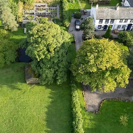 Konukevi Rowrah Hall Arlecdon