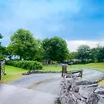 Rowrah Hall Penzion 4*